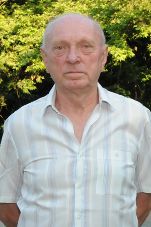 Dr. Jancs� J�nos