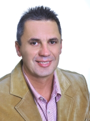 Dr. B�r� Ferenc - a J�sz-Nagykun-Szolnok Megyei Kos�rlabda Sz�vets�g Fegyelmi Bizotts�g�nak eln�ke.